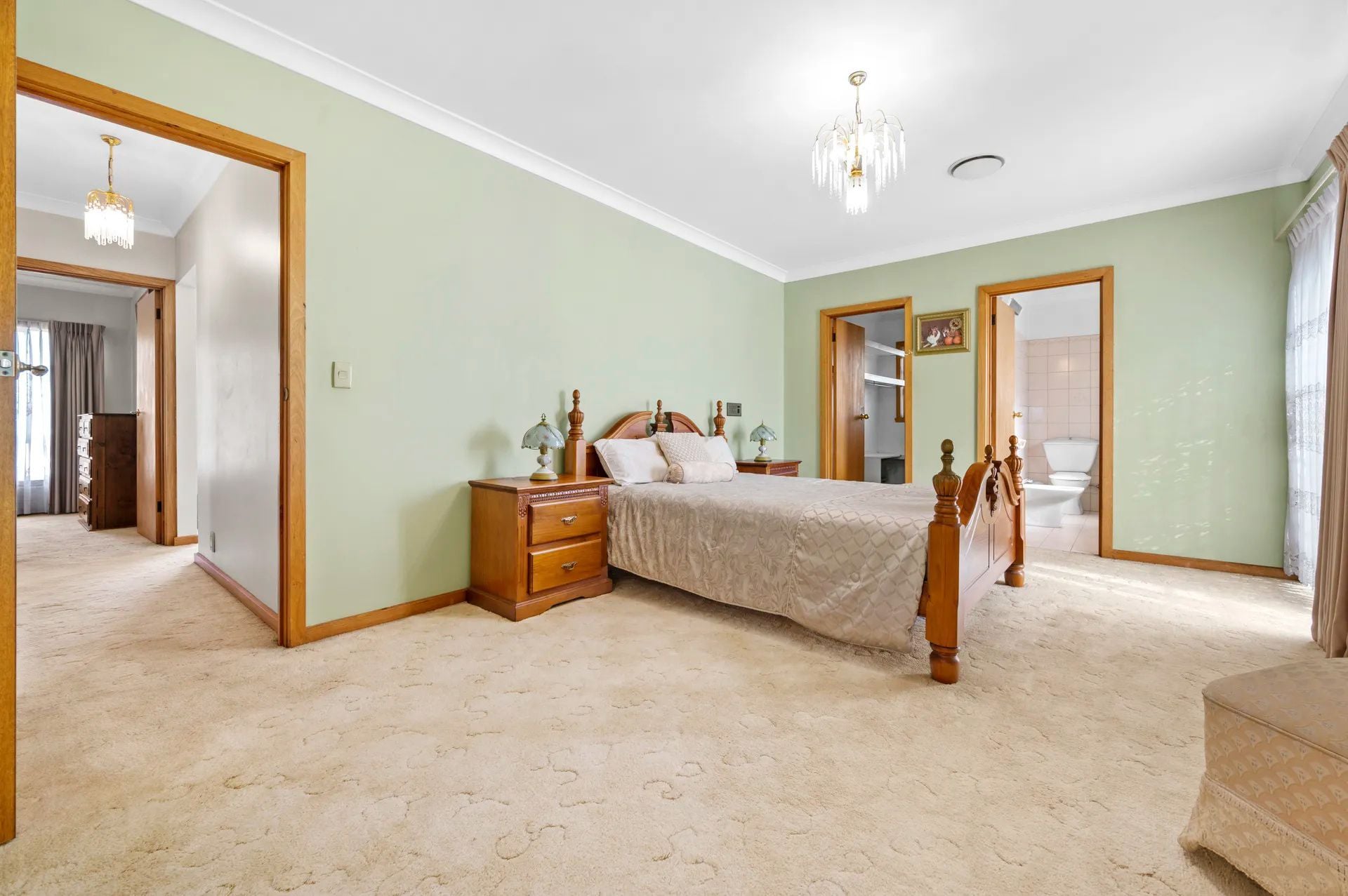 Spacious Family Living With Versatile Dual Level Design