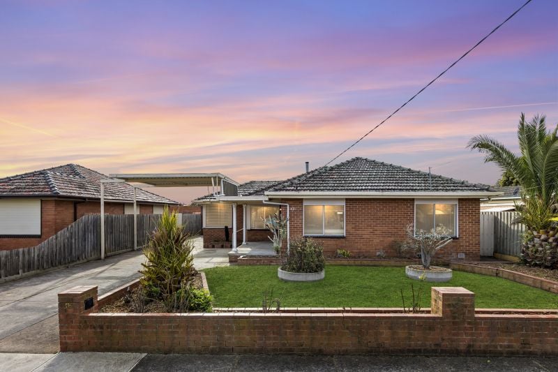42 Kiama Drive, Lalor