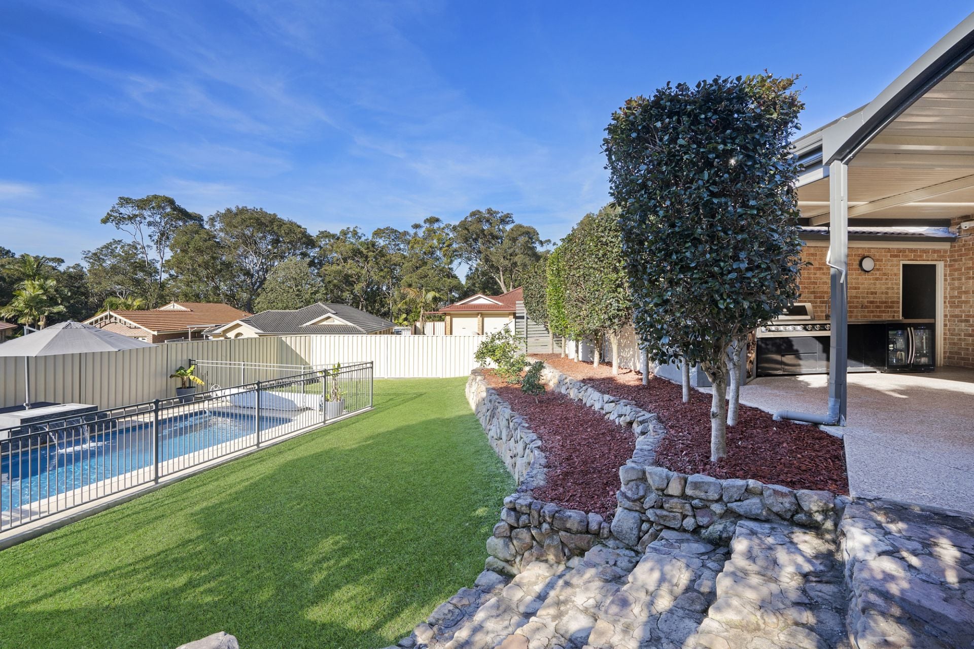 3 Bottlebrush Grove, Caves Beach - Thumbnail 8