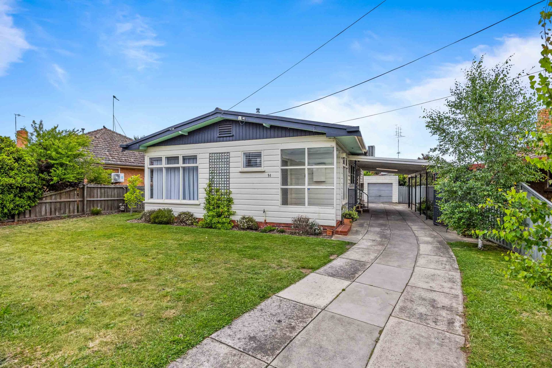 31 Hawthorn Grove, Wendouree, Wendouree - Thumbnail 2
