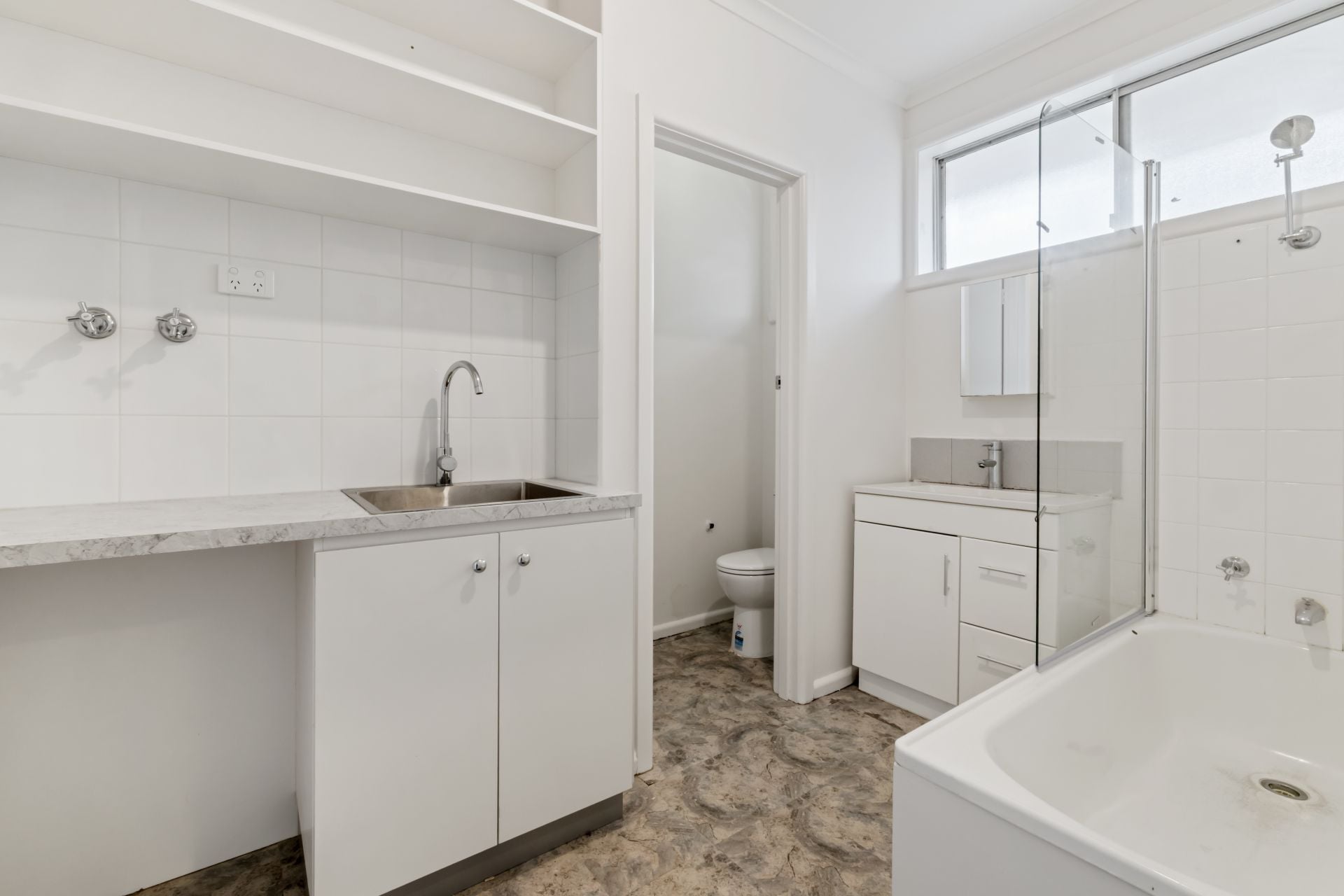 Renovated and fantastic location!