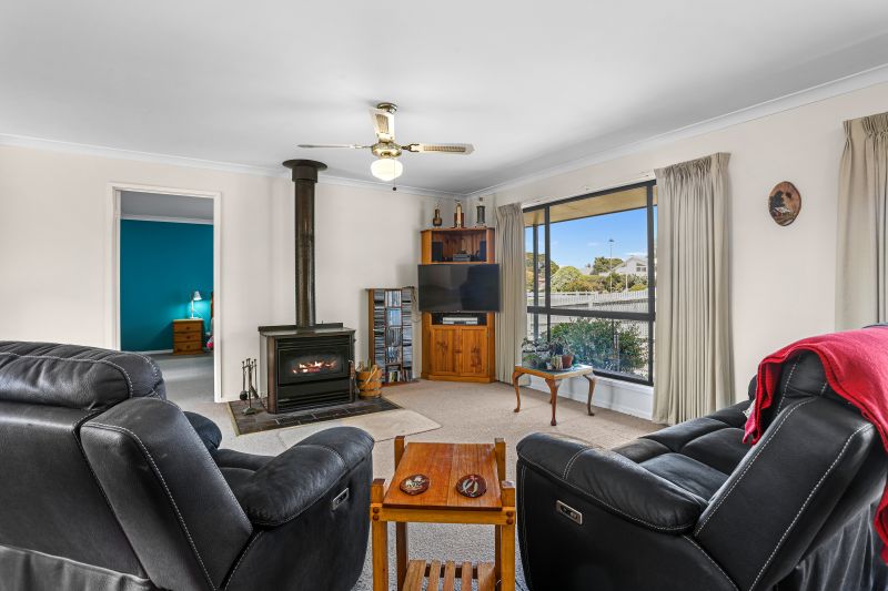 25 Murray Square Apollo Bay VIC, Apollo Bay - Thumbnail 8