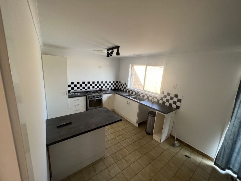 2/41 Messmate Street, Lalor