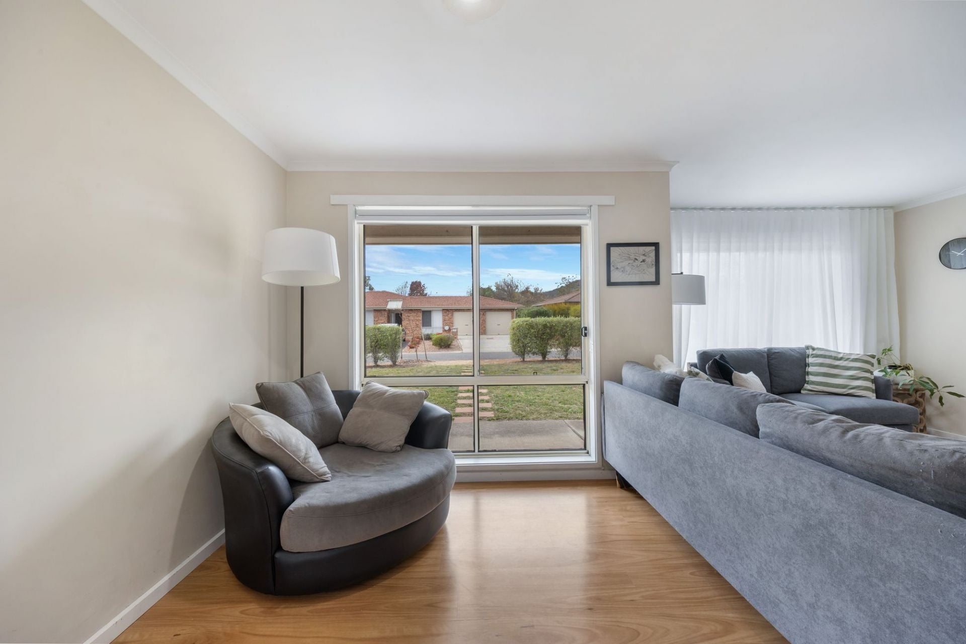 1 Merrett Gardens Gordon ACT, Gordon - Thumbnail 3