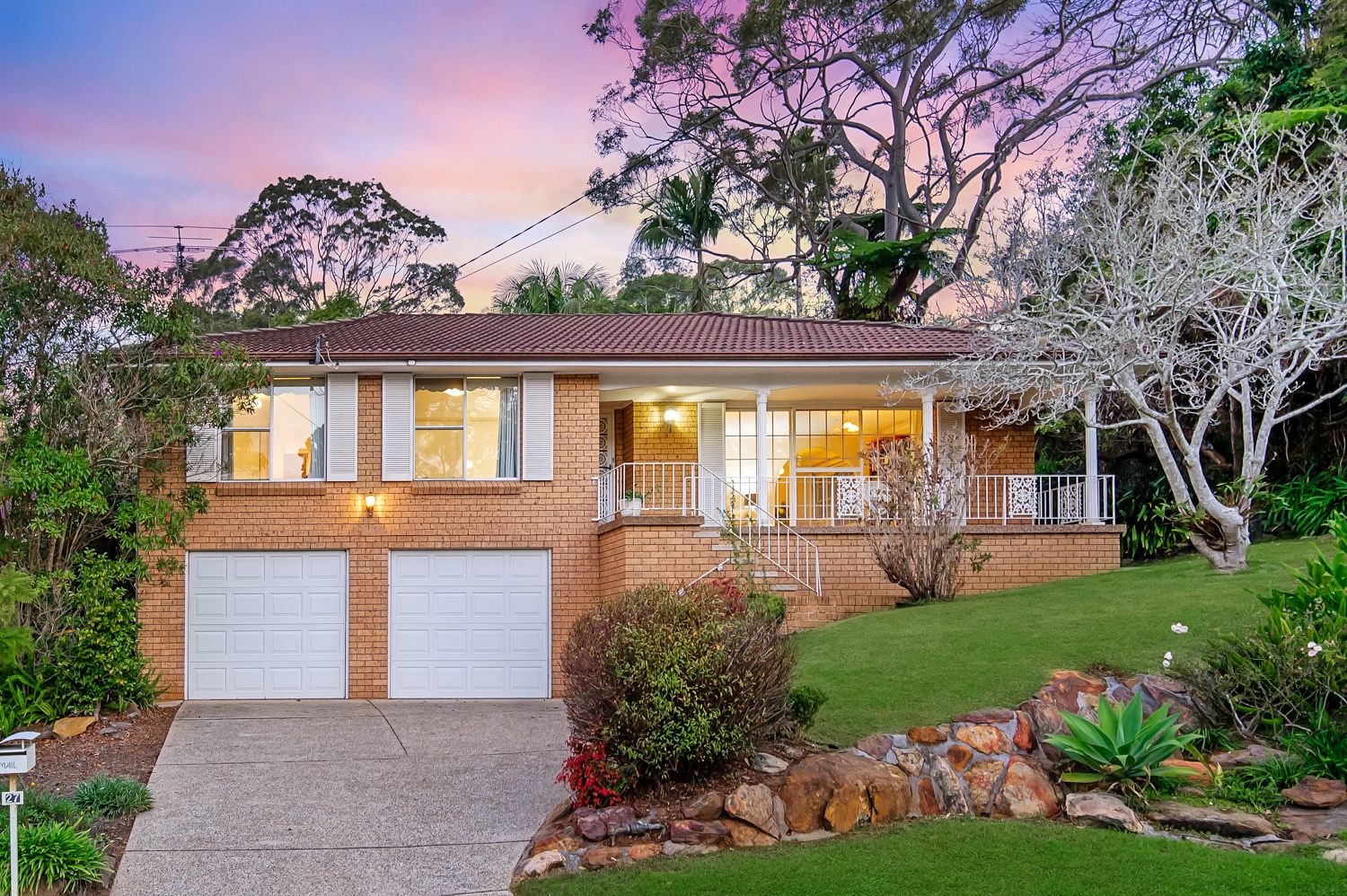 27 Gleneagles Crescent, Hornsby, Hornsby - Thumbnail 2