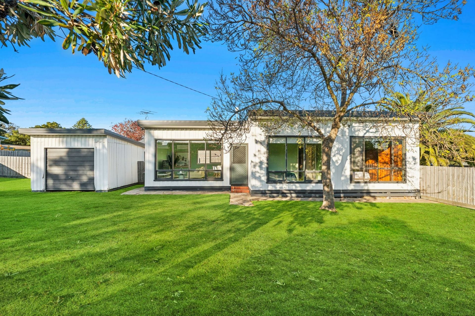 735 Batman Road, Indented Head - Thumbnail 2