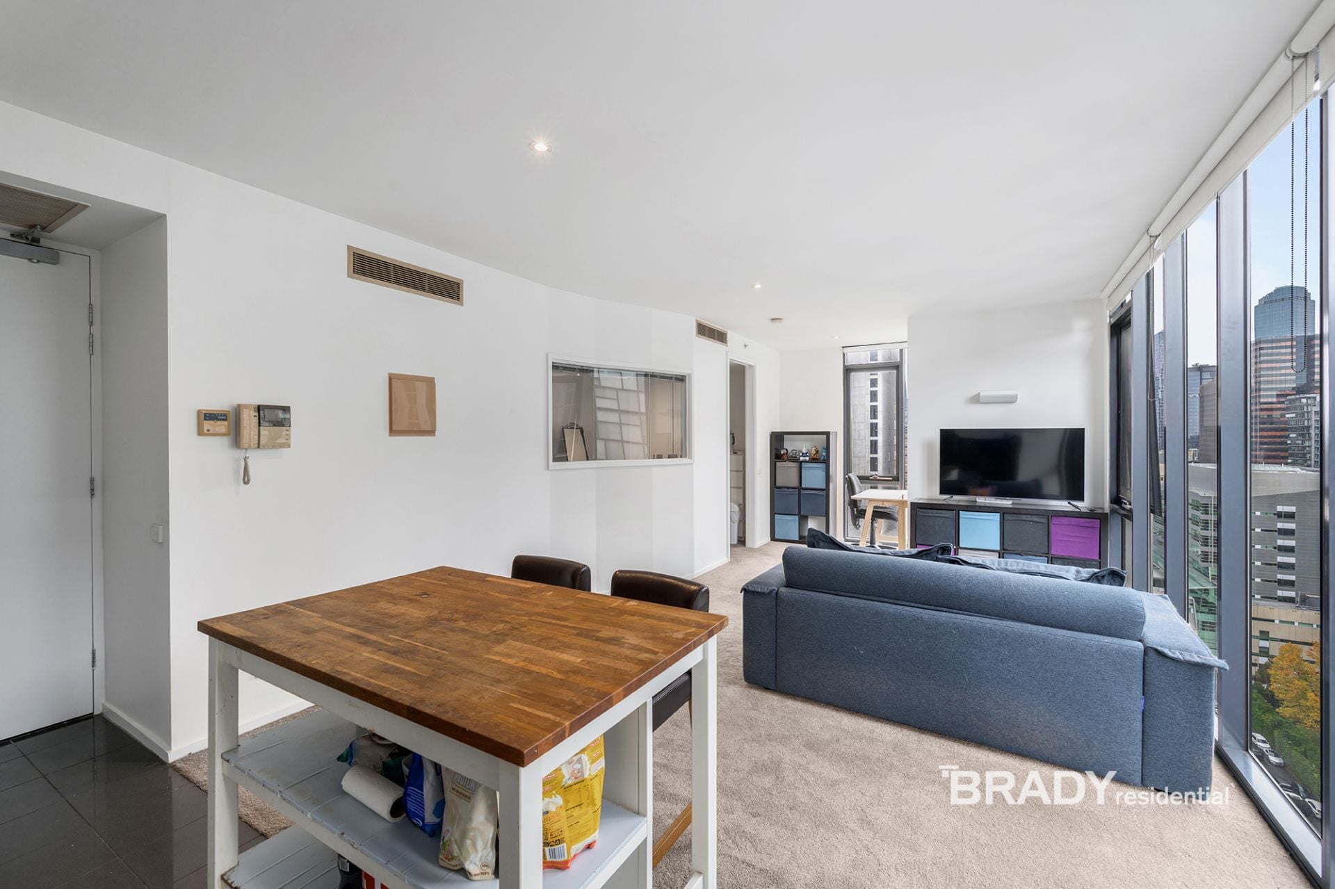 2202/28 Wills Street Melbourne VIC, Melbourne - Thumbnail 2
