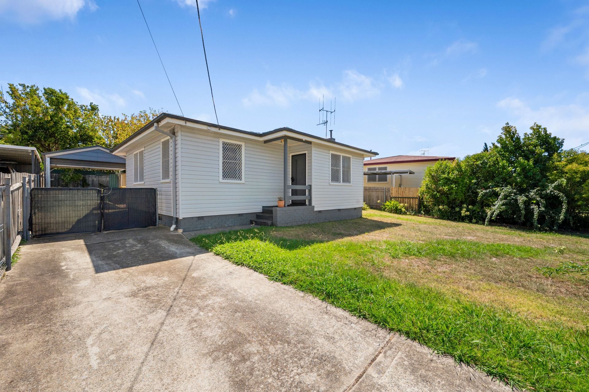 6 Downey Street Queanbeyan NSW