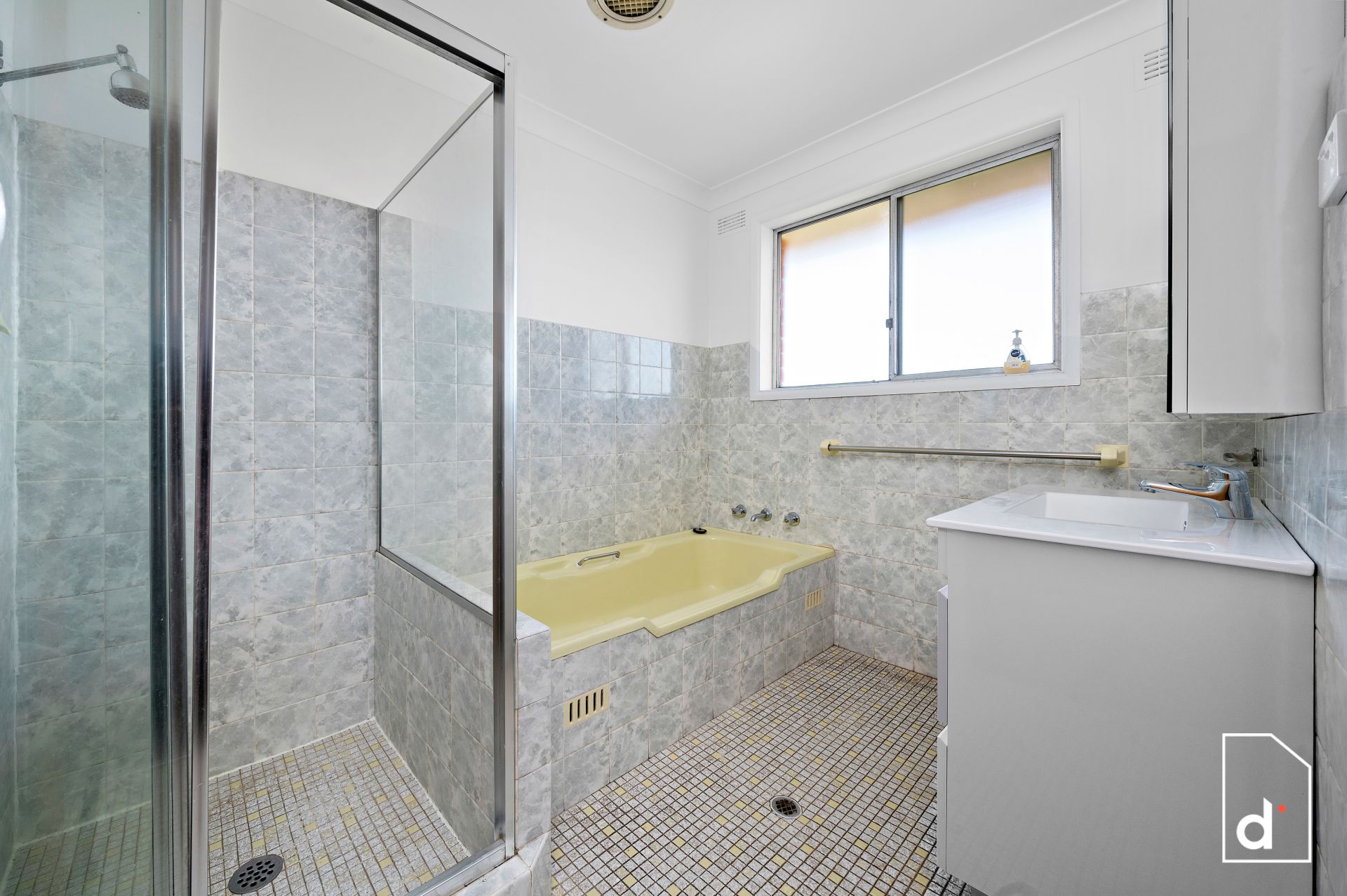 9 Girvan Crescent, Corrimal, NSW 2518, Corrimal - Thumbnail 5