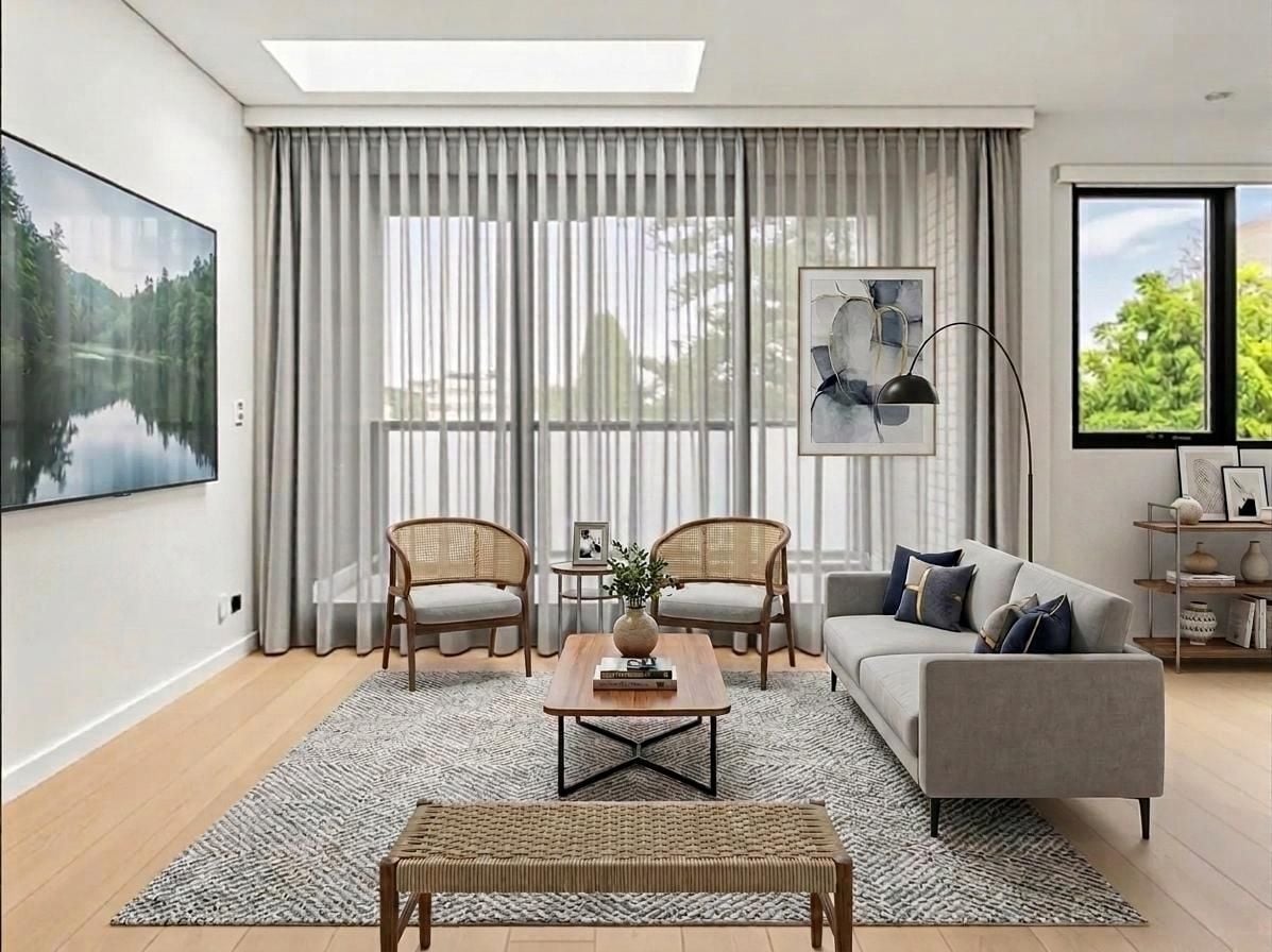 16/1B Gloucester Avenue, Burwood