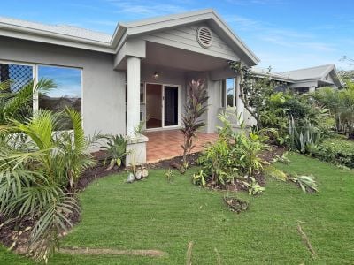 Redlynch 3/6 Hedley Close