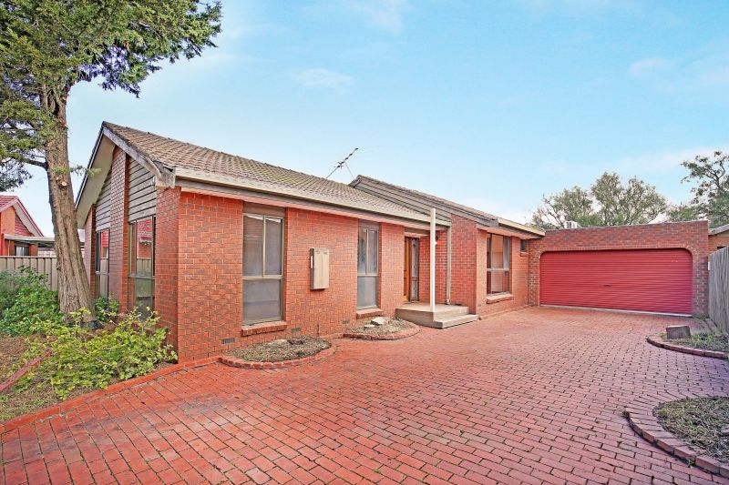 8 Brigden Court, Mill Park