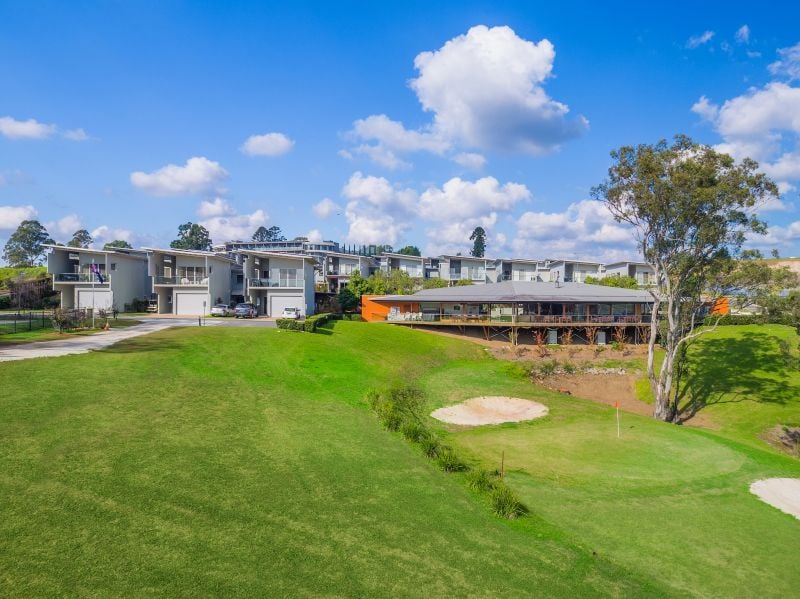 Peaceful living with spectacular views