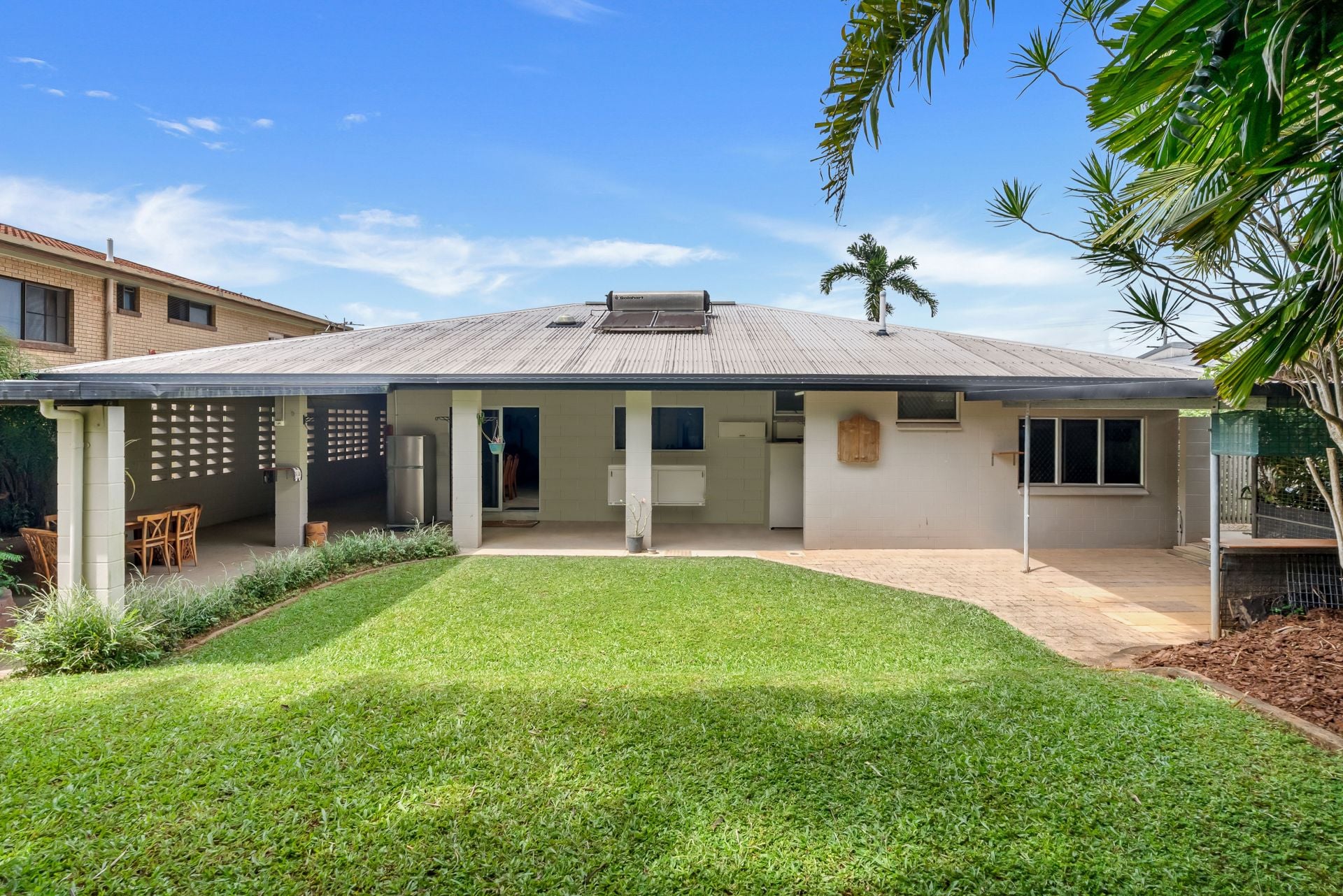 19 Fairview Street, Bayview Heights QLD, Bayview Heights - Thumbnail 8