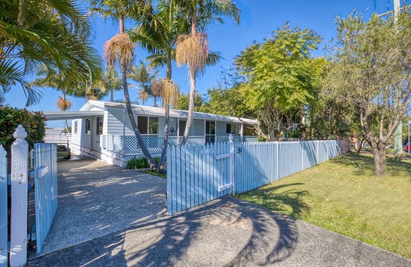 39 Eileen Drive CORINDI BEACH NSW