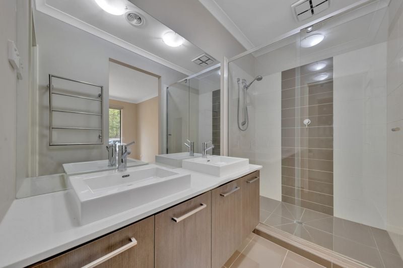 6 Meadowcroft Road, Wollert