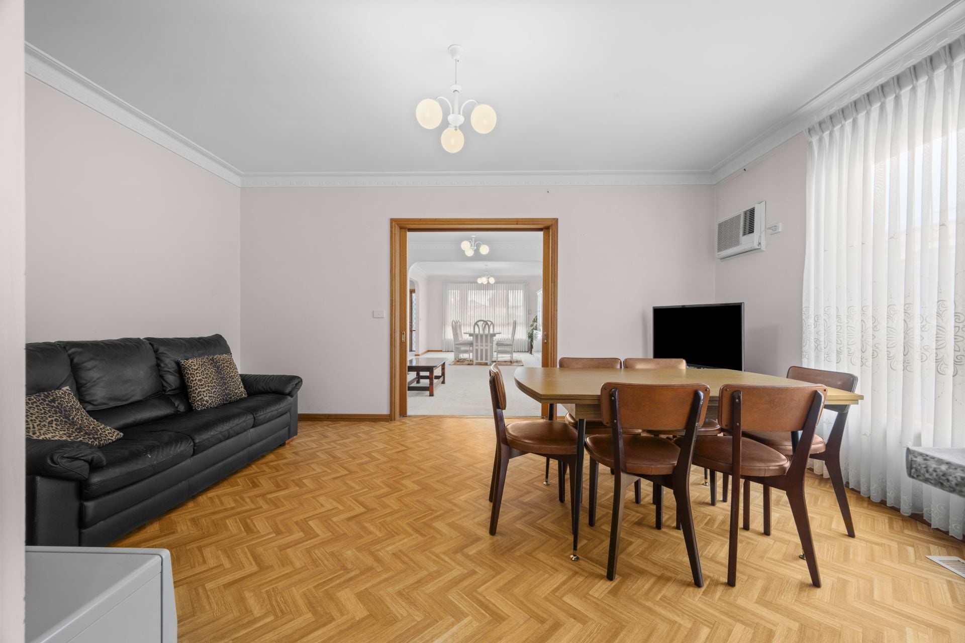 Established Family Living In A Prime Epping Location