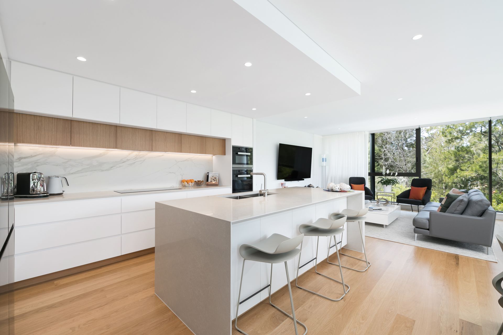 206/177 Russell Avenue, DOLLS POINT, Dolls Point - Thumbnail 4