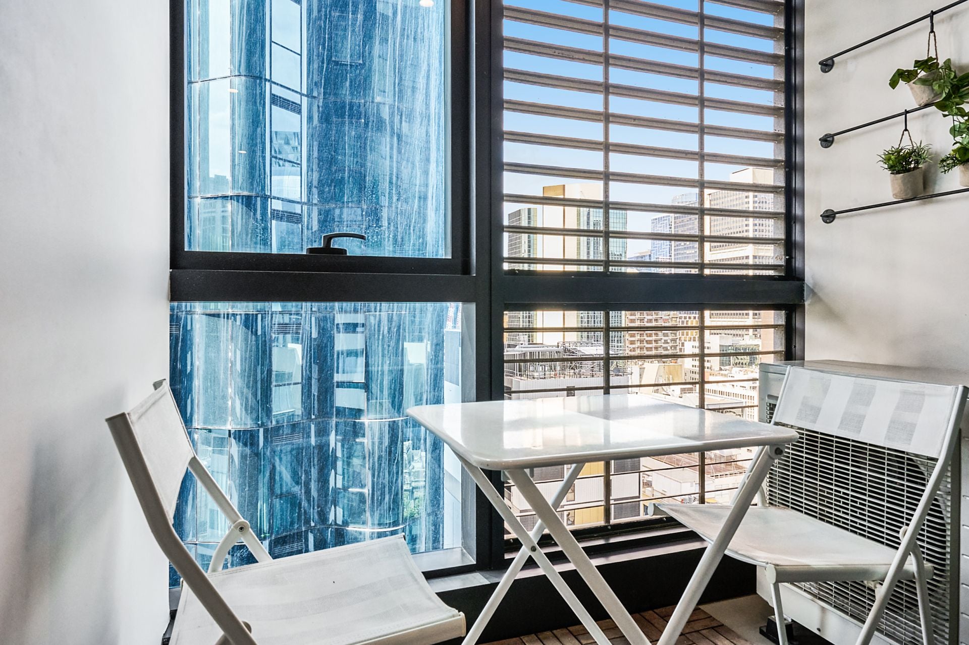 2407/5 Sutherland Street Melbourne VIC, Melbourne - Thumbnail 2