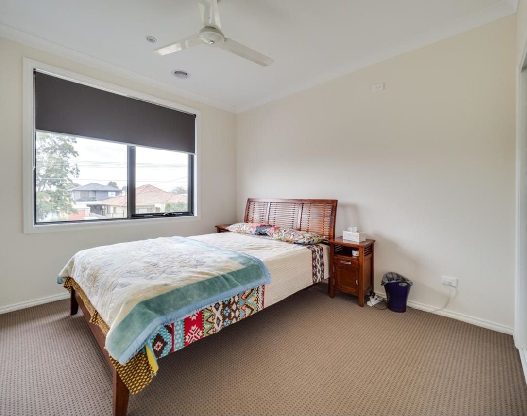 Beautiful Two-Bedroom Townhouse in Convenient Location
