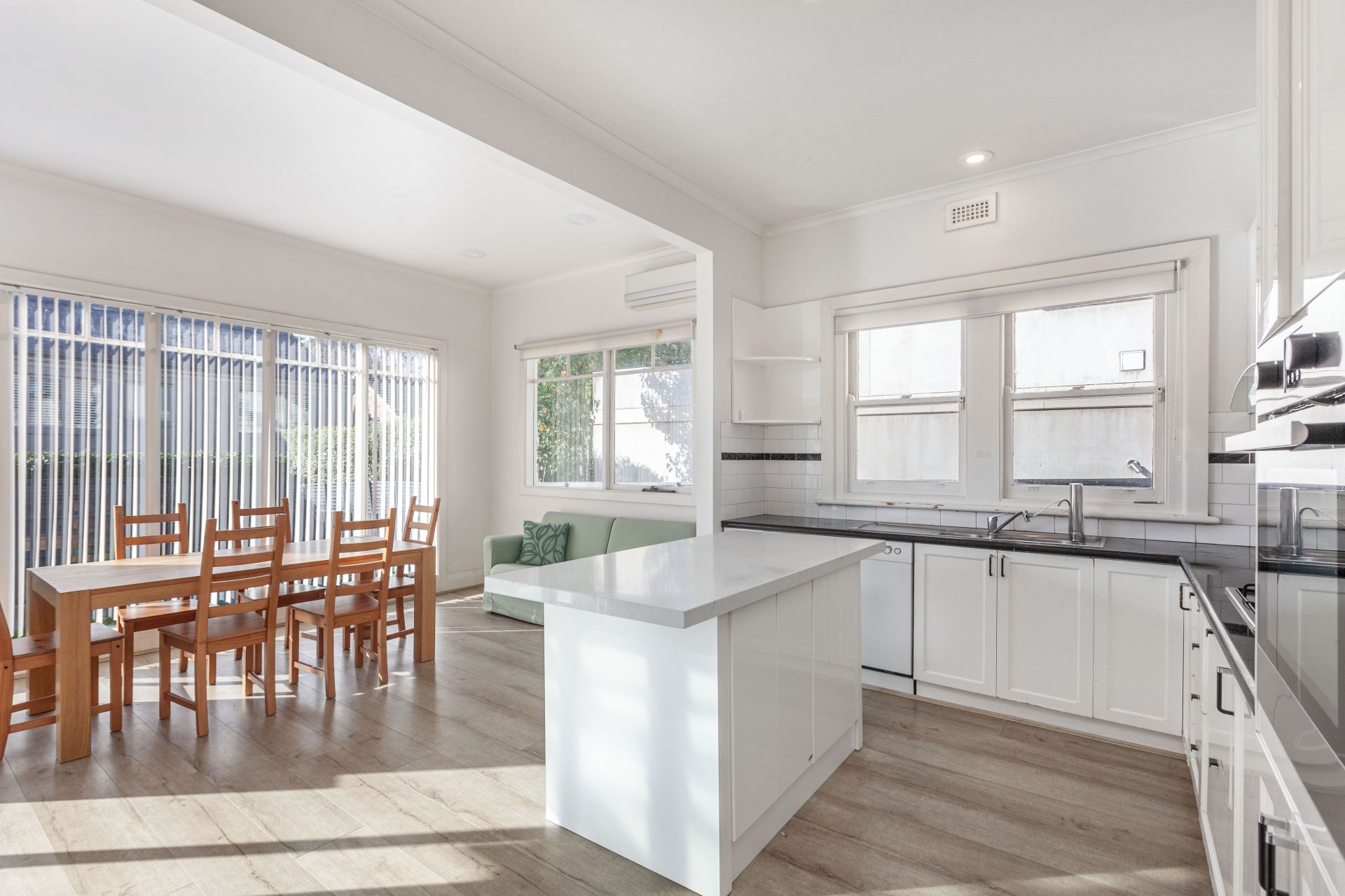 53 Gordon Street, Balwyn, Balwyn - Thumbnail 2