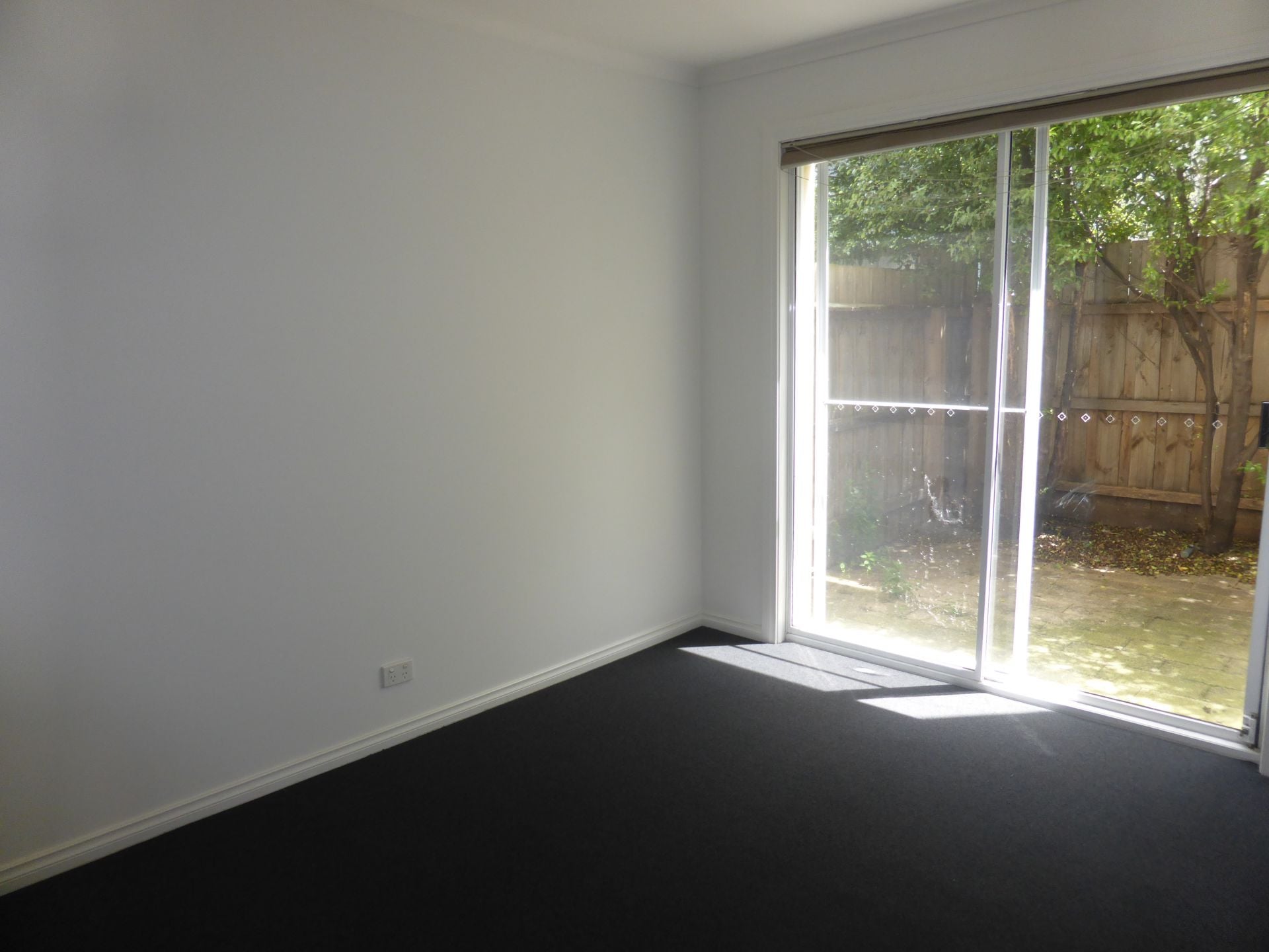 Spacious Living in Excellent Location!