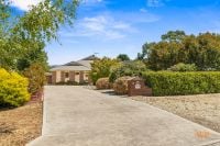 8 Golden Elm Court Kilmore, Vic