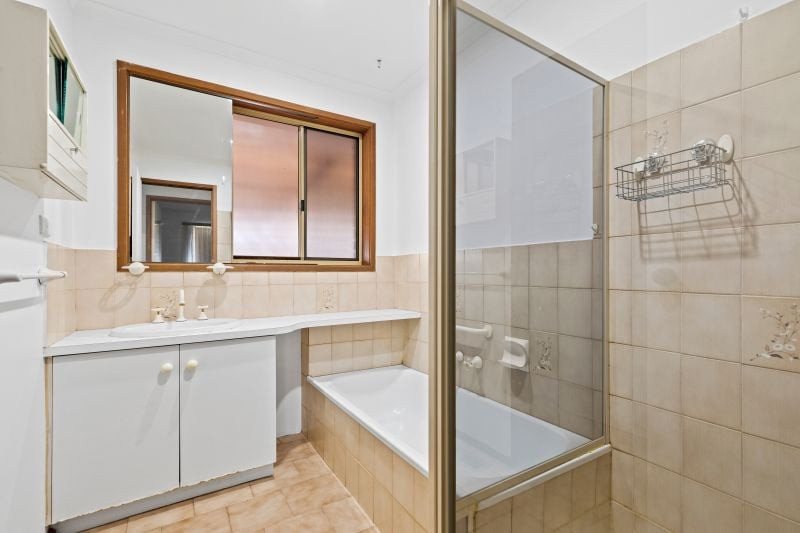 31 Grevillia Drive, Mill Park