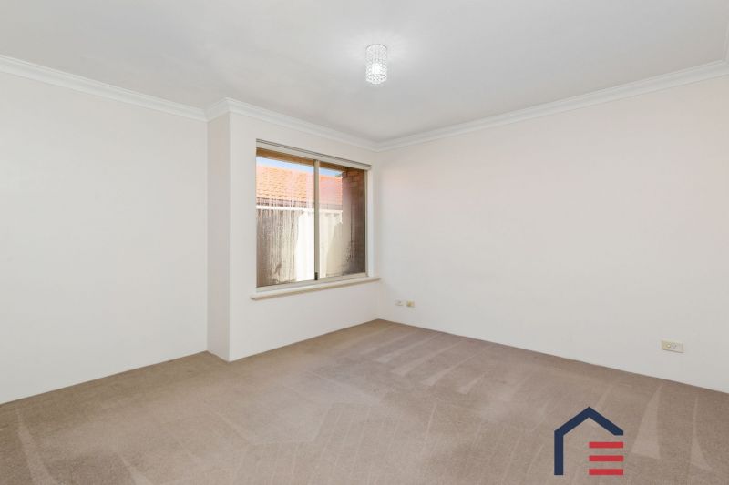 1/11 Camden St, Dianella