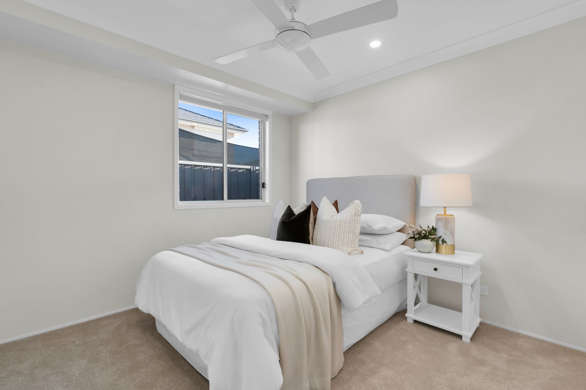 4 Woolshed Place, Currans Hill, Currans Hill - Thumbnail 2