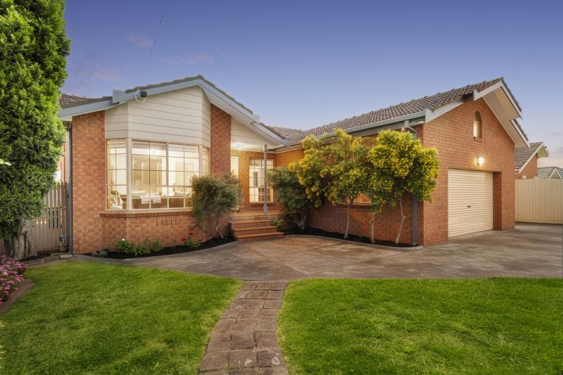 52 Pandora Avenue, Thomastown