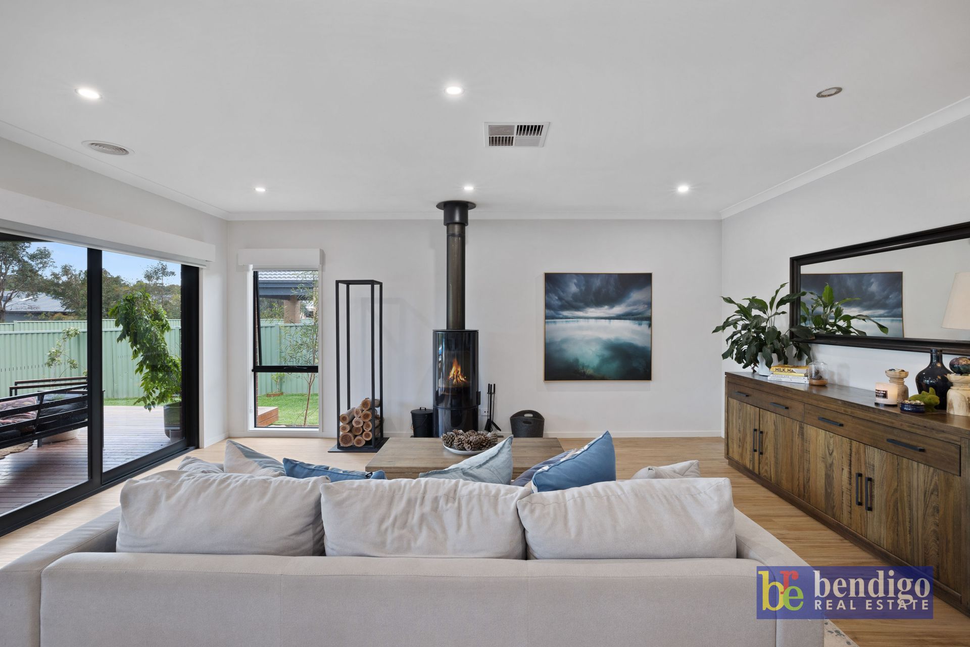 24 Aberdeen Drive Junortoun VIC, Junortoun - Thumbnail 2