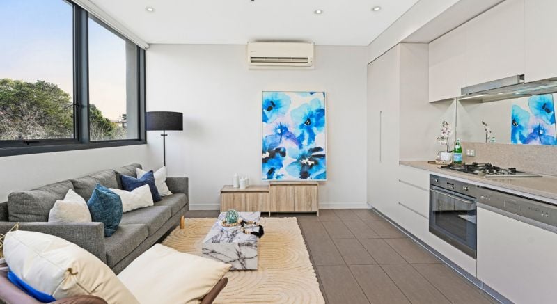 Unit 413/245 Pacific Highway