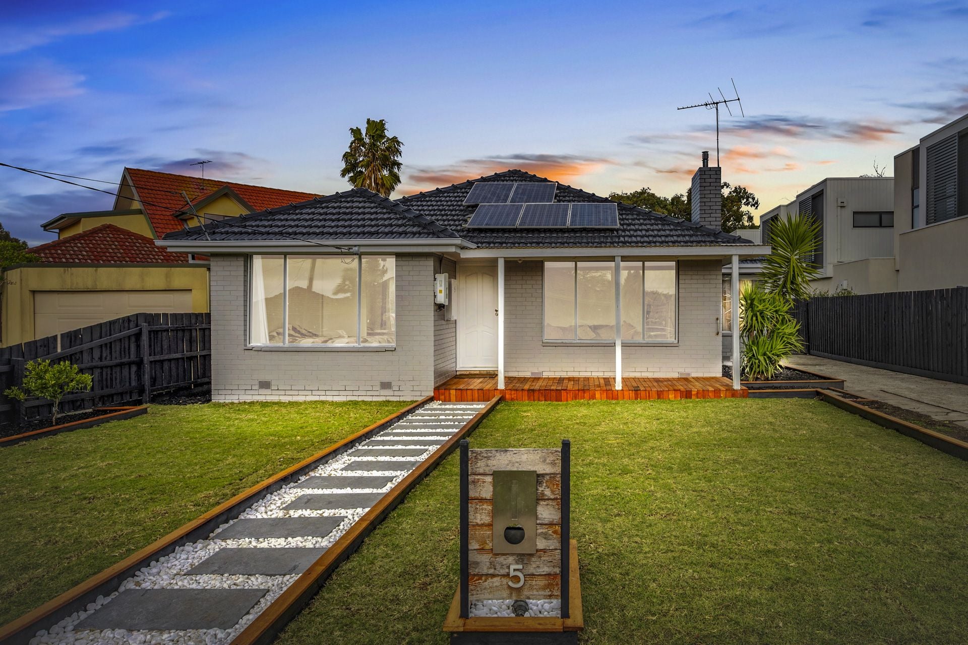 Generous Lot With Approved Planning Permit