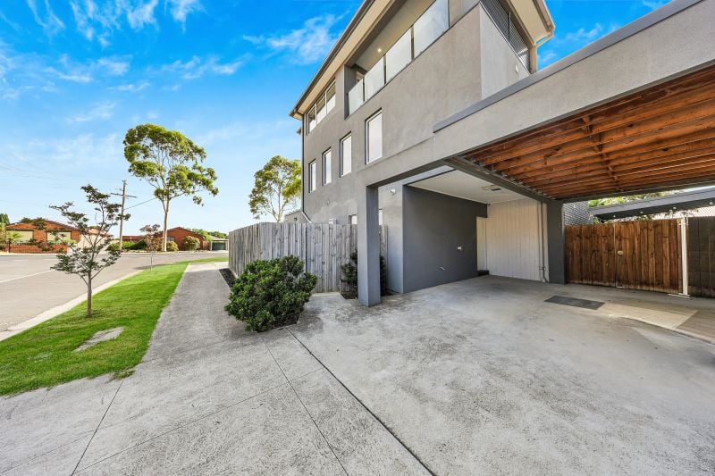 13A Memorial Avenue, Epping