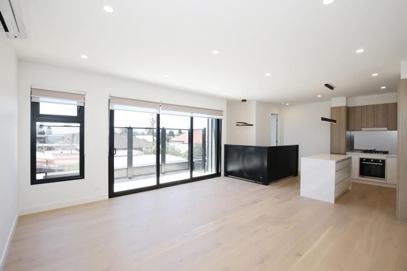 2/411 Murray Road, Preston