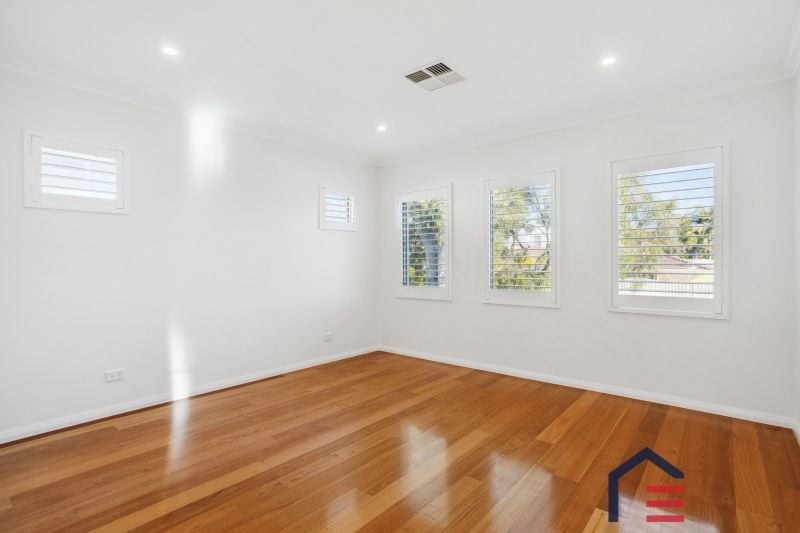 9 Emerald Way, Carine