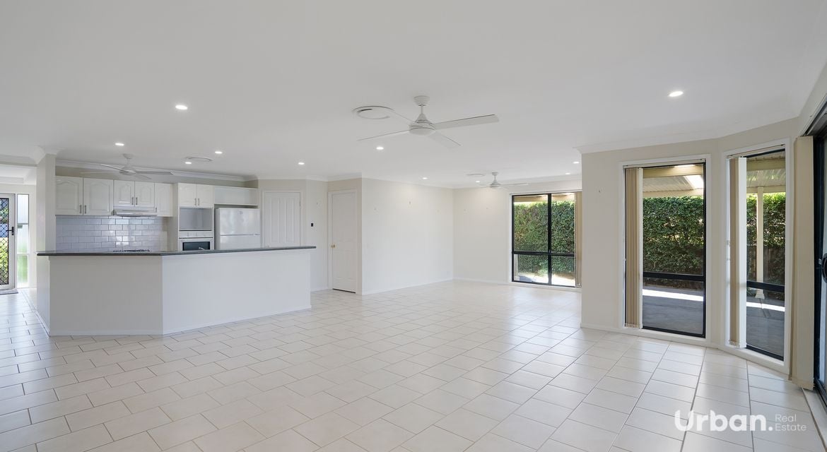 Aberglasslyn 27 Pyalla Avenue