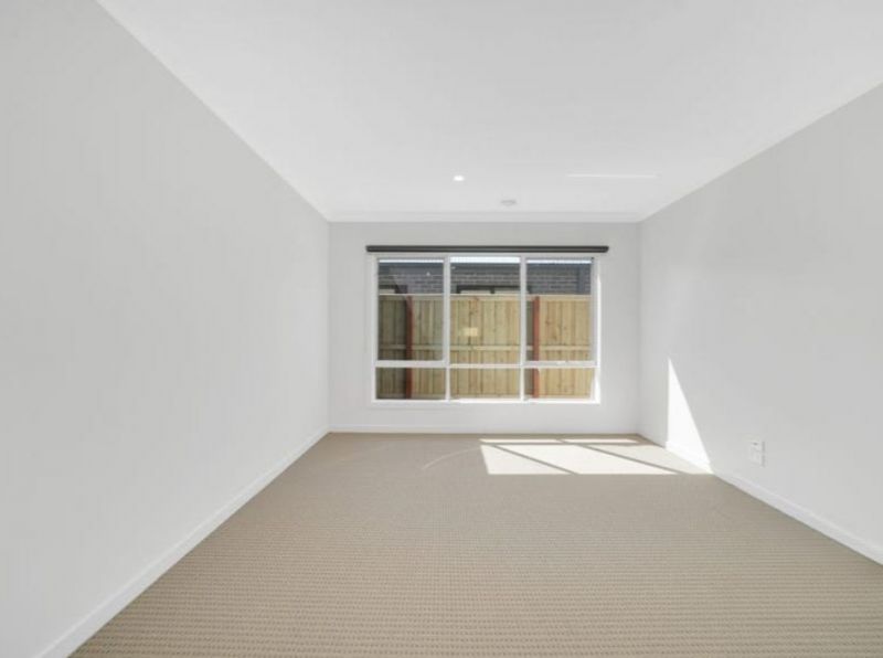 12 Valetta Street, Mickleham