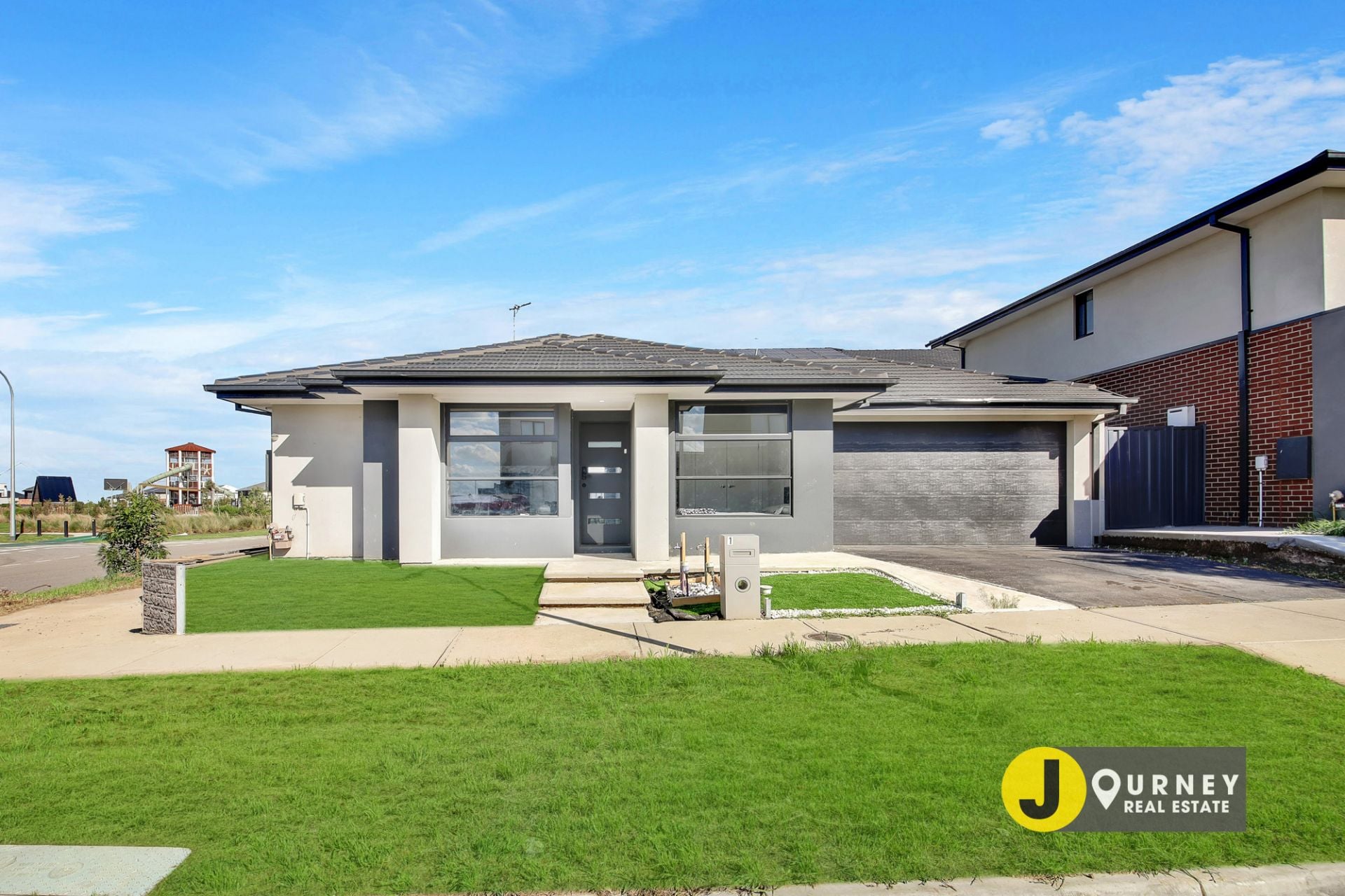 1 Glory Street, Clyde North VIC, Clyde North - Thumbnail 2