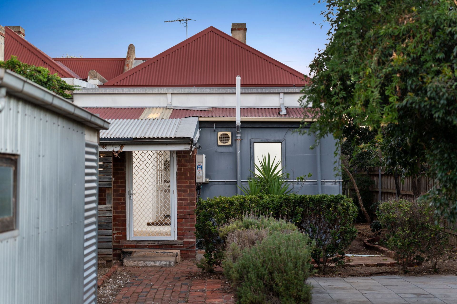 54A Cuming Street, Mile End, Mile End - Thumbnail 2