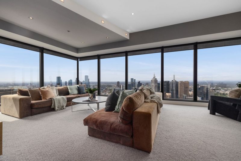 6607/7 Riverside Quay, Southbank - Thumbnail 2