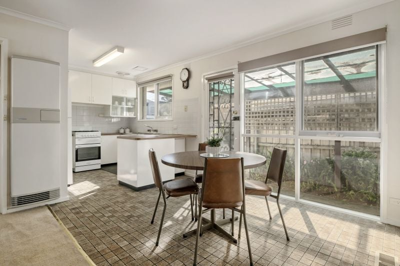 4 Lawrence Court, Bundoora