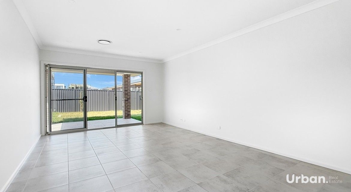 Austral 21 Parhelion Street