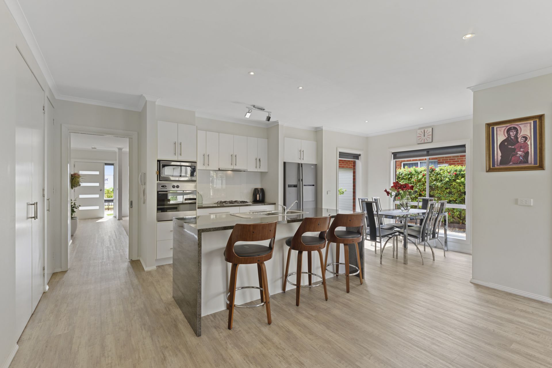 21 Hall Street White Hills VIC, Hills - Thumbnail 3