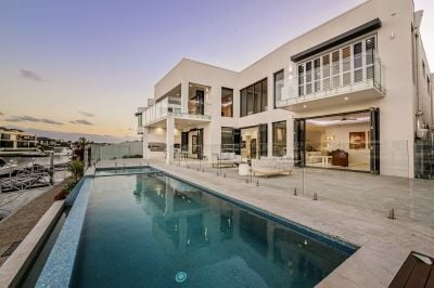 Supreme Waterfront Sophistication and Scale