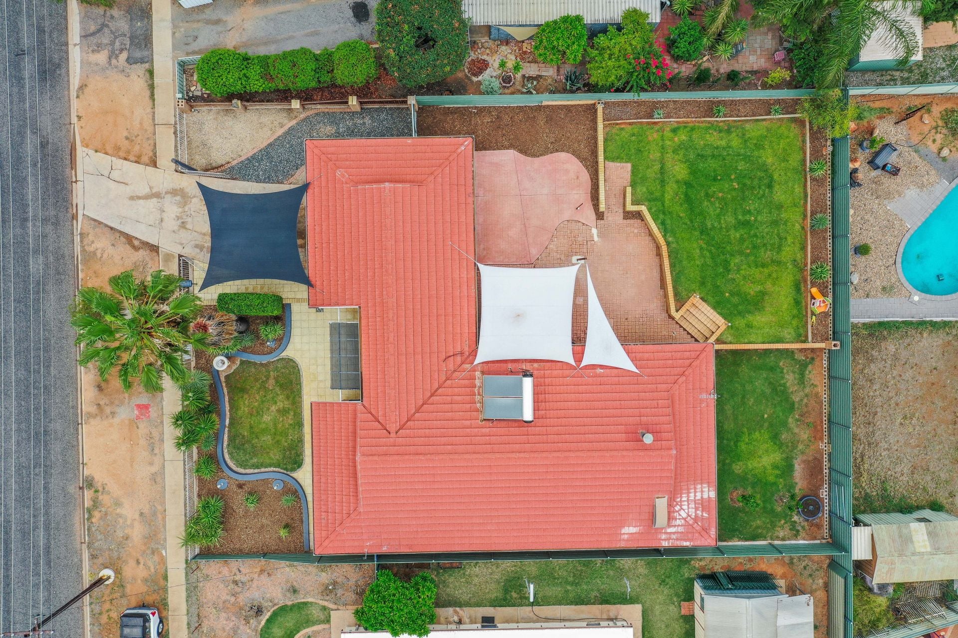 37 Dixon Road Braitling NT, Braitling - Thumbnail 2