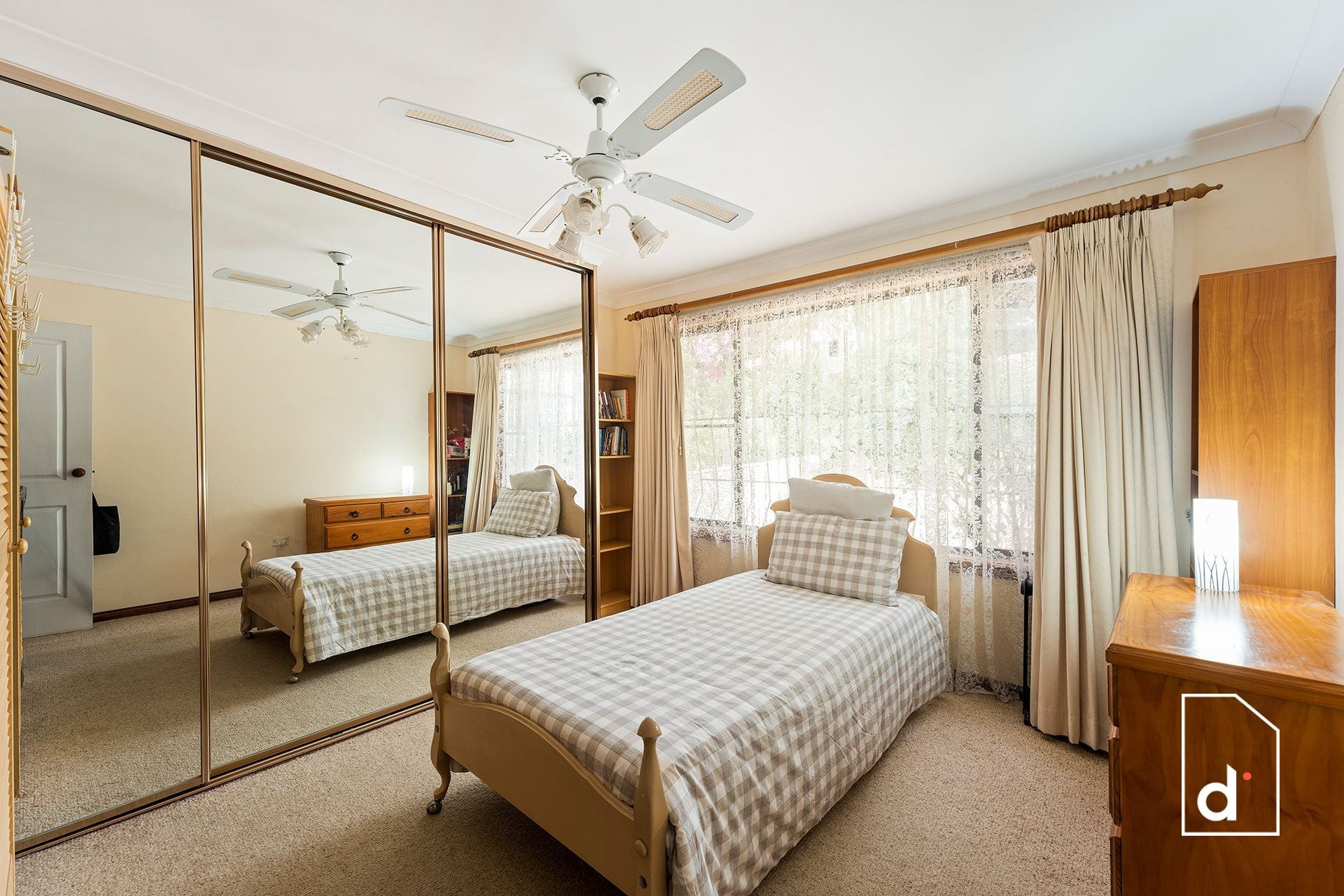 90 Robertson Street, Coniston NSW