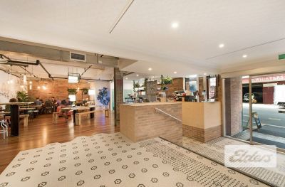 STUNNING FULLY FITTED CHARACTER OFFICE