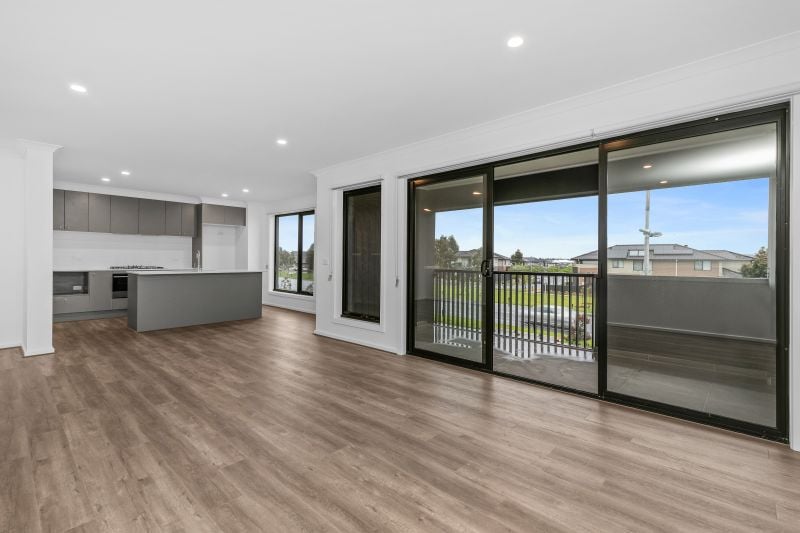 4 Lagi Entrance, Wollert